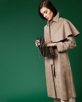 Выкройка: плащ с кокеткой-перелиной №259 арт. ВКК-2605-1-ВП0363 Выкройка: плащ с кокеткой-перелиной №259 арт. ВКК-2605-1-ВП0363